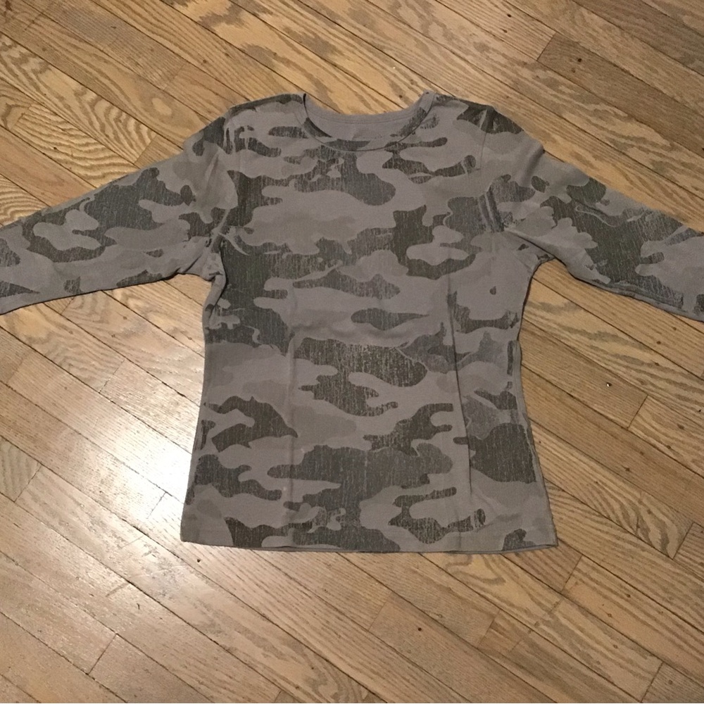 Hard tail camo tshirt